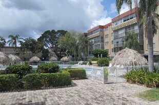 406 NW 68th Ave in Plantation, FL - Building Photo