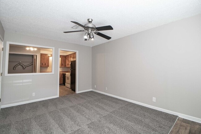 3055 Woody Ln in Clarksville, TN - Building Photo - Building Photo