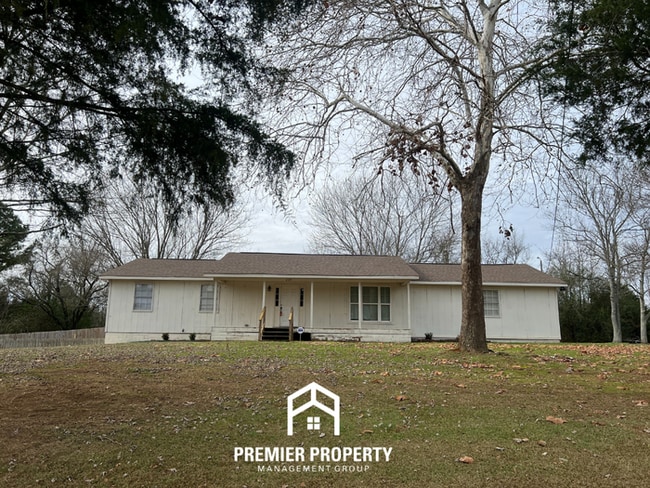 property at 239 Wilbanks Rd