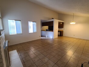 9225 Kelley Dr in Stockton, CA - Building Photo - Building Photo