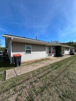 409 Park St in Springdale, AR - Building Photo