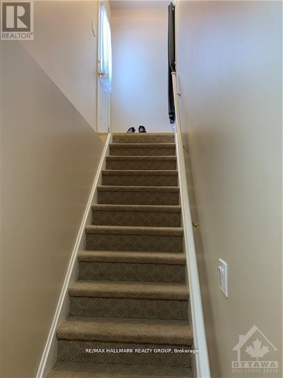 1721 Queensdale Ave in Ottawa, ON - Building Photo - Building Photo