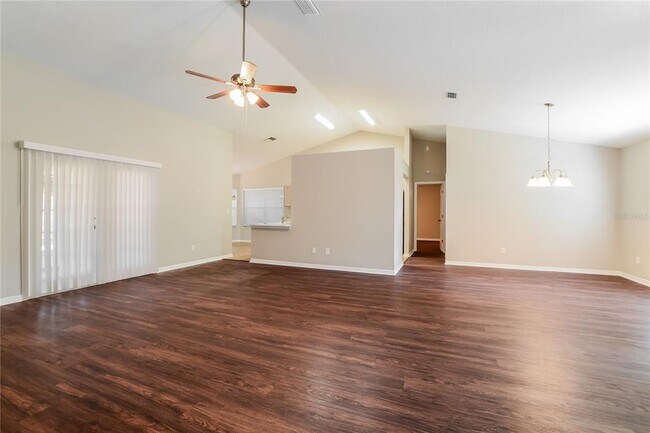 33303 Lake Bend Cir in Leesburg, FL - Building Photo - Building Photo