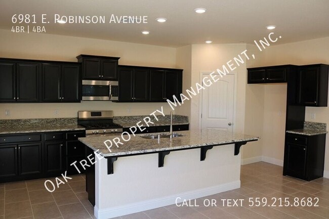 6981 E Robinson Ave in Fresno, CA - Building Photo - Building Photo