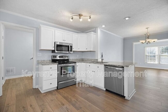 4902 Tower Rd in Greensboro, NC - Building Photo - Building Photo