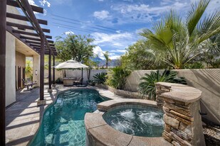 53740 Avenida Navarro in La Quinta, CA - Building Photo