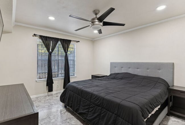 923 Vance Jackson Rd in San Antonio, TX - Building Photo - Building Photo