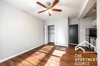 1125 N La Salle Dr, Unit 203 in Chicago, IL - Foto de edificio - Building Photo