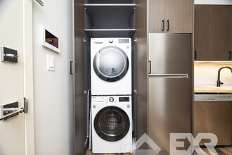 945 Bergen St-Unit -202 in Brooklyn, NY - Building Photo - Building Photo