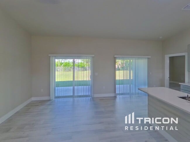 248 Wayne Rd in Rotonda West, FL - Building Photo - Building Photo