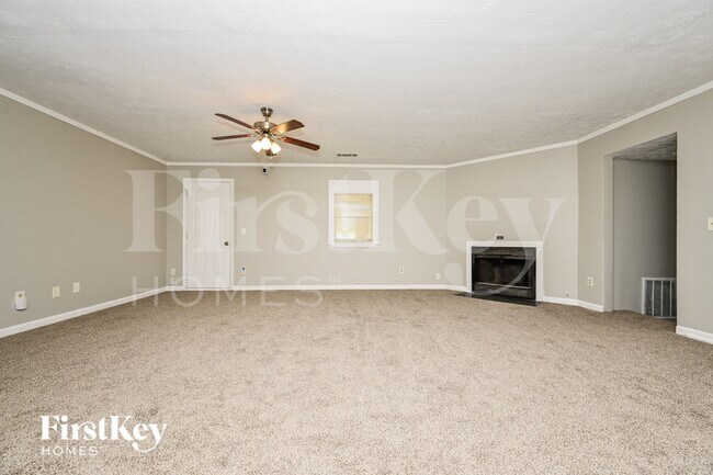 3571 Orbit Ct in Ellenwood, GA - Building Photo - Building Photo