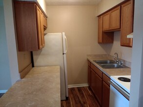 1310 Louisville Rd in Frankfort, KY - Building Photo - Building Photo