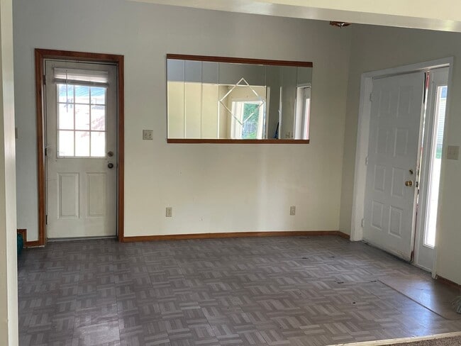 533-533 Hay Ave in Brookville, OH - Building Photo - Building Photo