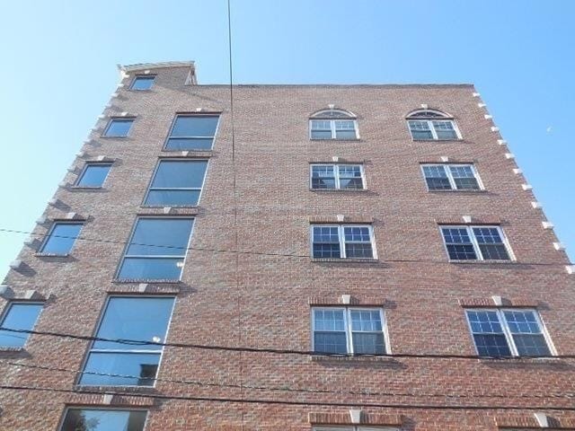 property at 413-415 9th St