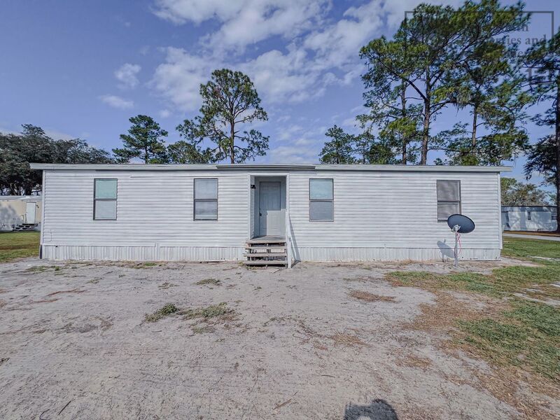 8535 Mathews Rd in Lakeland, FL - Building Photo