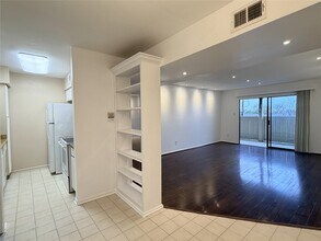 8523 Hearth Dr in Houston, TX - Building Photo - Building Photo