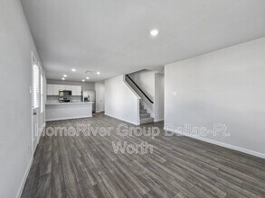 101 Bluebonnet Wy in Granbury, TX - Building Photo - Building Photo