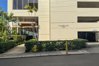 Camelot in Honolulu, HI - Building Photo - Building Photo