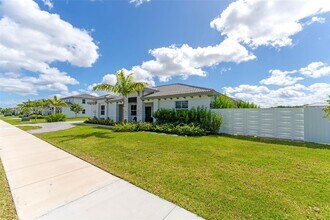 19866 SW 320th St in Homestead, FL - Building Photo - Building Photo