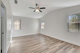 11420 Coral Bay Dr in Boca Raton, FL - Building Photo - Building Photo