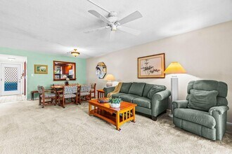 35 SE 13th St in Boca Raton, FL - Building Photo - Building Photo