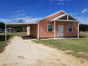 422 Sparrow Ln in Clyde, TX - Building Photo - Building Photo