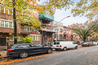 84 Penn St in Brooklyn, NY - Building Photo - Building Photo