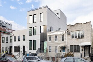 213 14th St in Brooklyn, NY - Building Photo