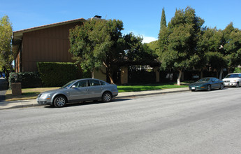 Casa Del Sol Apartments in Sunnyvale, CA - Building Photo - Building Photo