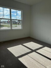 3556 Cosmic Ct in Danville, IN - Foto de edificio - Building Photo