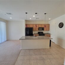 1836 Pinsky Ln in North Las Vegas, NV - Building Photo - Building Photo