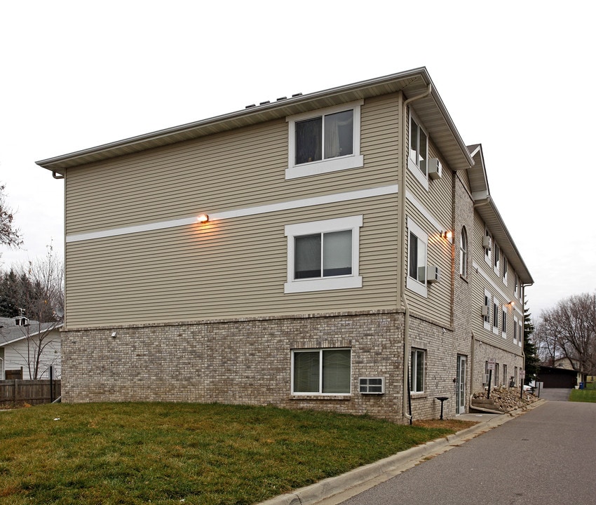 Beverly Apartments in Sauk Rapids, MN - Foto de edificio