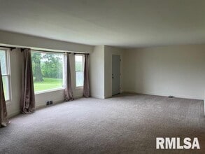 1970 Winch Rd in Springfield, IL - Building Photo - Building Photo