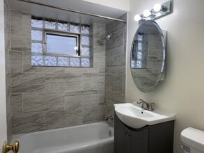 11137 S Emerald Ave in Chicago, IL - Building Photo - Building Photo