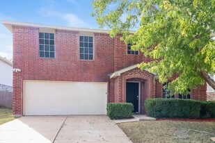 525 Linacre Dr in Crowley, TX - Building Photo