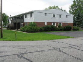100 Lynwood Dr Apartments