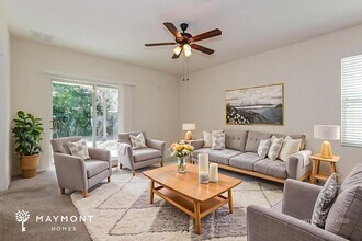 10207 Hawk Storm Ave in Tampa, FL - Building Photo - Building Photo