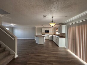 10094 Chariden Dr in Cordova, TN - Building Photo - Building Photo