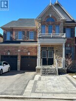 18 Elderslie Cres in Vaughan, ON - Building Photo