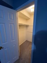 3304 Woodburn Village Dr, Unit 22 in Annandale, VA - Building Photo - Building Photo