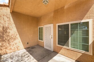3600 Pierida St in Las Vegas, NV - Foto de edificio - Building Photo