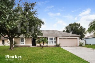 1307 Dover Dr in Kissimmee, FL - Building Photo