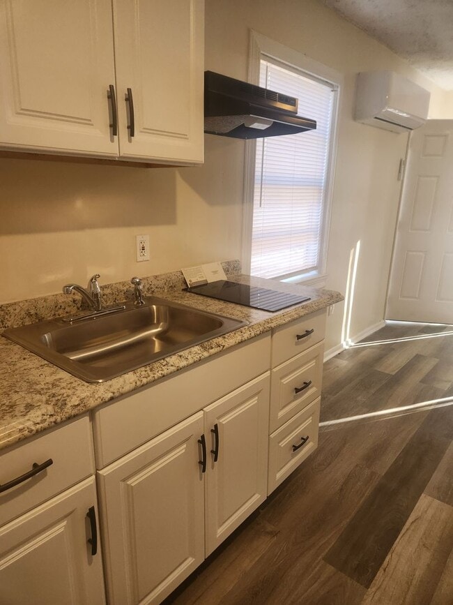 property at 6905 Damascus Rd