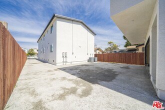 236 W 84th Pl in Los Angeles, CA - Building Photo - Building Photo