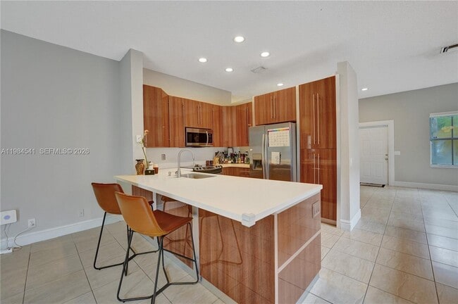 property at 930 Bluewood Terrace