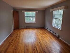 14 N 5th St, Unit Upper in Waterville, OH - Building Photo - Building Photo