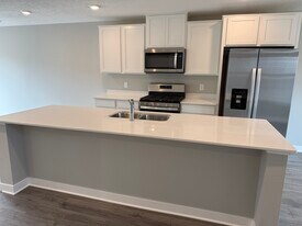 12535 Guadalcanal Cir NE in Blaine, MN - Building Photo
