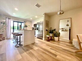 9775 Alabama St, Unit A in Bonita Springs, FL - Building Photo