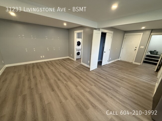 31233 Livingstone Ave in Abbotsford, BC - Building Photo - Building Photo
