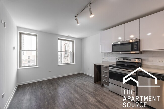 property at 940 W Winona St